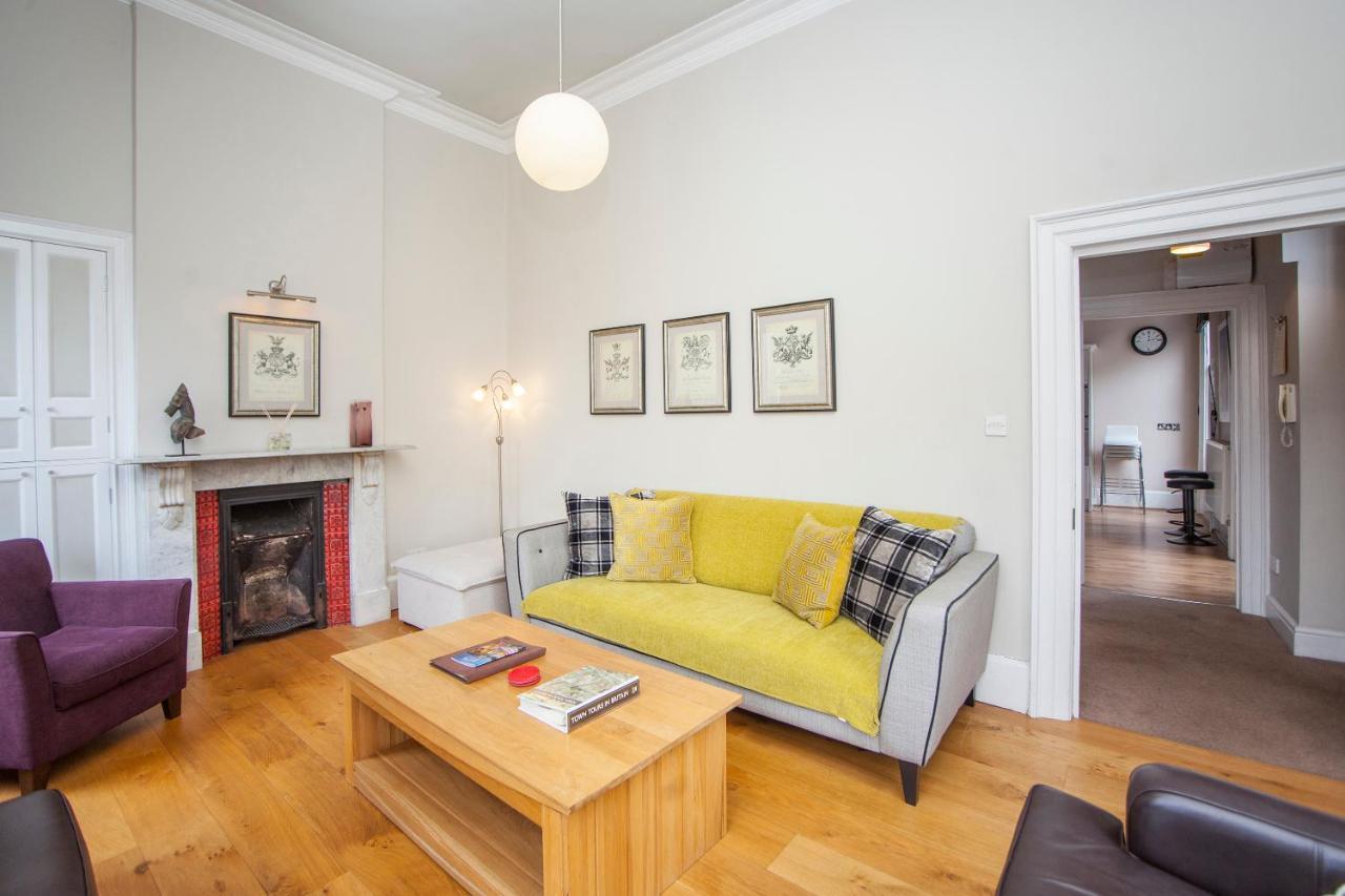 Stunning Spacious Central Apartment Near Parade Gardens Бат Екстериор снимка